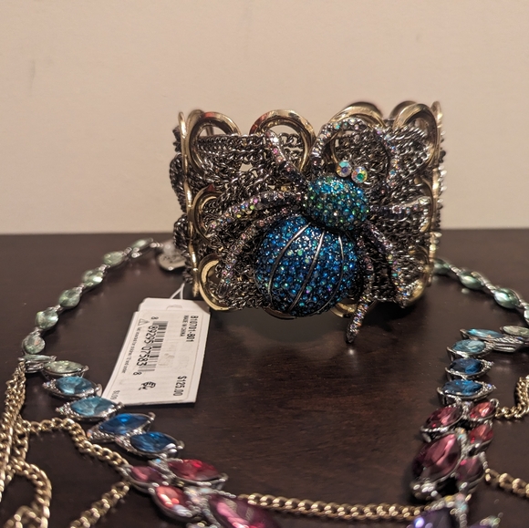 Betsey Johnson Spider Luxe Set! - Picture 2 of 6
